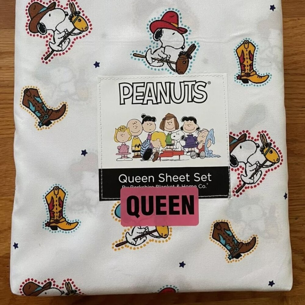 PEANUTS Snoopy Cowboy Queen Size Sheet Set -  easy care polyester